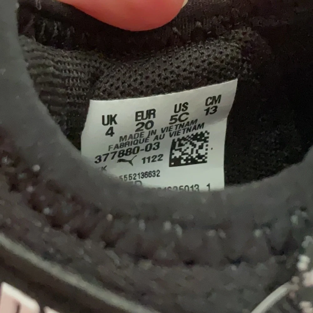 Infant/toddler Puma sneaker size 5